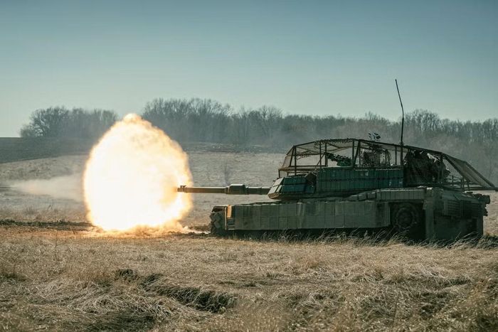 Với các phiên bản M1A1 rút gọn, sức chiến đấu của xe tăng Abrams trong biên chế Quân đội Ukraine đã giảm đi đáng kể: Ảnh: Quân đội Ukraine.