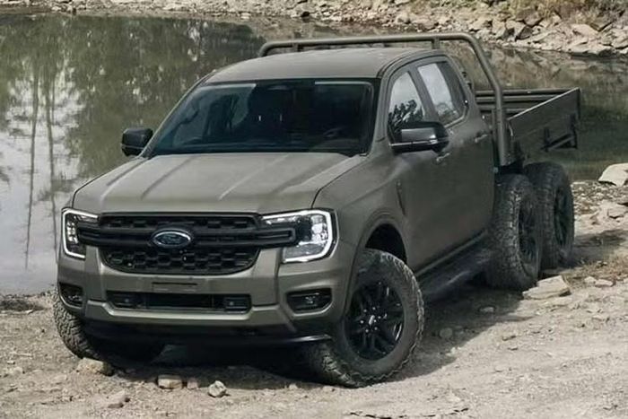 Vào năm 2023, một phiên bản quân sự hóa 6 bánh của Ford Ranger với hệ thống hybrid từng được tạo ra giữa công ty kỹ thuật Ricardo và Ford. Tuy nhiên chiếc xe mới đã được tạo ra bởi chi nhánh tại Anh của General Dynamics Land Systems, bộ phận xe chiến đấu mặt đất và chiến thuật của tập đoàn hàng không vũ trụ và quốc phòng khổng lồ General Dynamics Corporation của Mỹ.