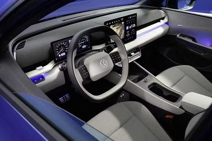 Volkswagen tất nhiên không phải là hãng duy nhất gặp vấn đề này. Thương hiệu cùng tập đoàn là Skoda được cho là đã nhận hơn 35.000 đơn đặt hàng cho mẫu xe điện Epiq. Trong khi đó, các đại lý cho biết Cupra Raval cũng đã kín đơn trong nhiều tháng. Cả hai mẫu xe này đều sử dụng khung gầm MEB+ với cấu hình 1 mô-tơ điện, dẫn động cầu trước giống Volkswagen ID. Polo.