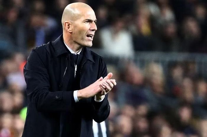 Chứng kiến phong độ của Messi, Zidane không giấu sự thán phục. Huyền thoại người Pháp nhấn mạnh việc một cầu thủ vẫn duy trì vị thế hàng đầu thế giới ở tuổi 39 là điều đặc biệt hiếm có.