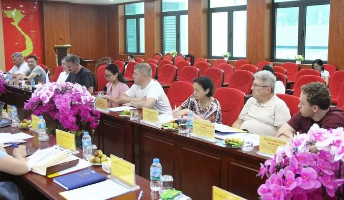 Các thành viên của Đoàn đại biểu cấp cao Liên hiệp Công đoàn độc lập Nga.