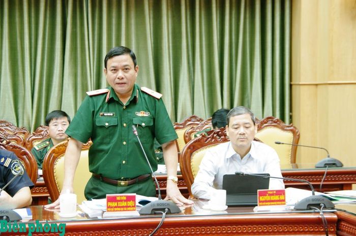 Thiếu tướng Phạm Xuân Diệu phát biểu tại hội thảo. Ảnh: Thu Minh