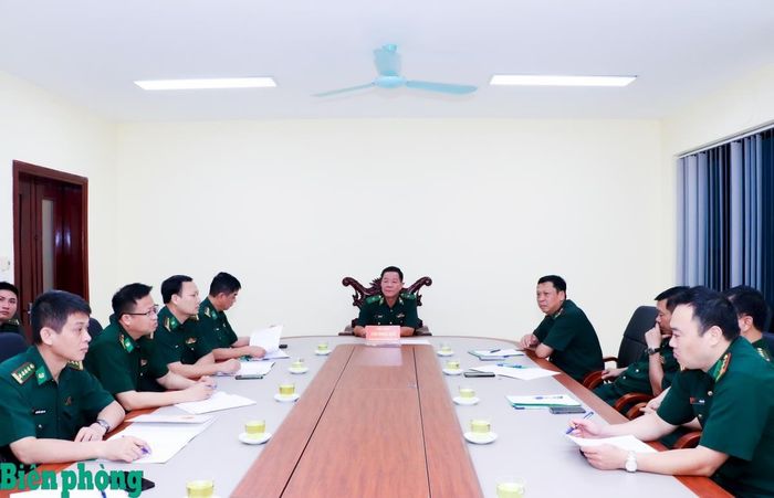 Quang cảnh buổi họp. Ảnh: Chiến Khu