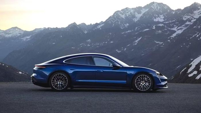 Mẫu sedan thể thao Porsche Taycan đời 2019 - Ảnh minh hoạ: Porsche