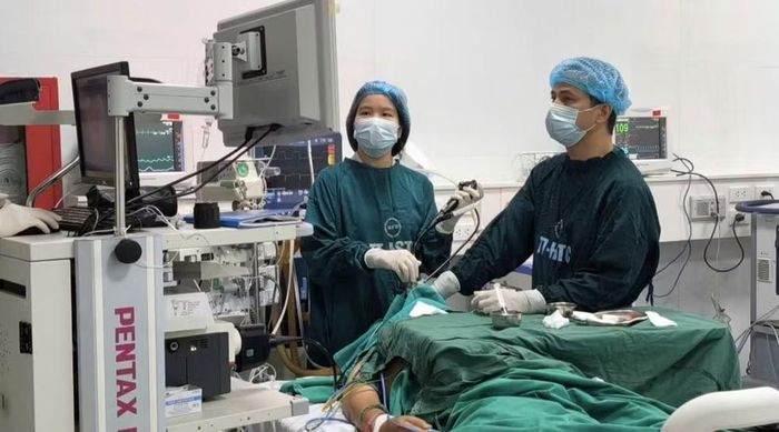 Khoảng một tháng rưỡi trước khi nhập viện, thấy tình trạng viêm gan B ổn định, ông tự ý ngừng thuốc kháng virus mà không hỏi ý kiến bác sĩ. Ảnh: Bệnh viện cung cấp