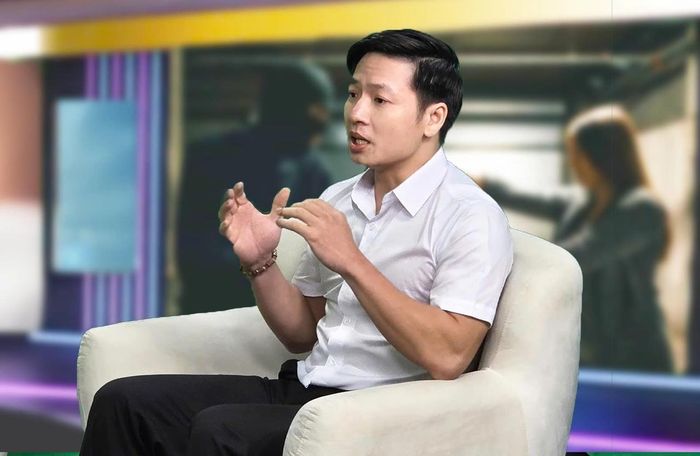 Võ sư Nguyễn Văn Út chia sẻ ý kiến tại Tọa đàm.