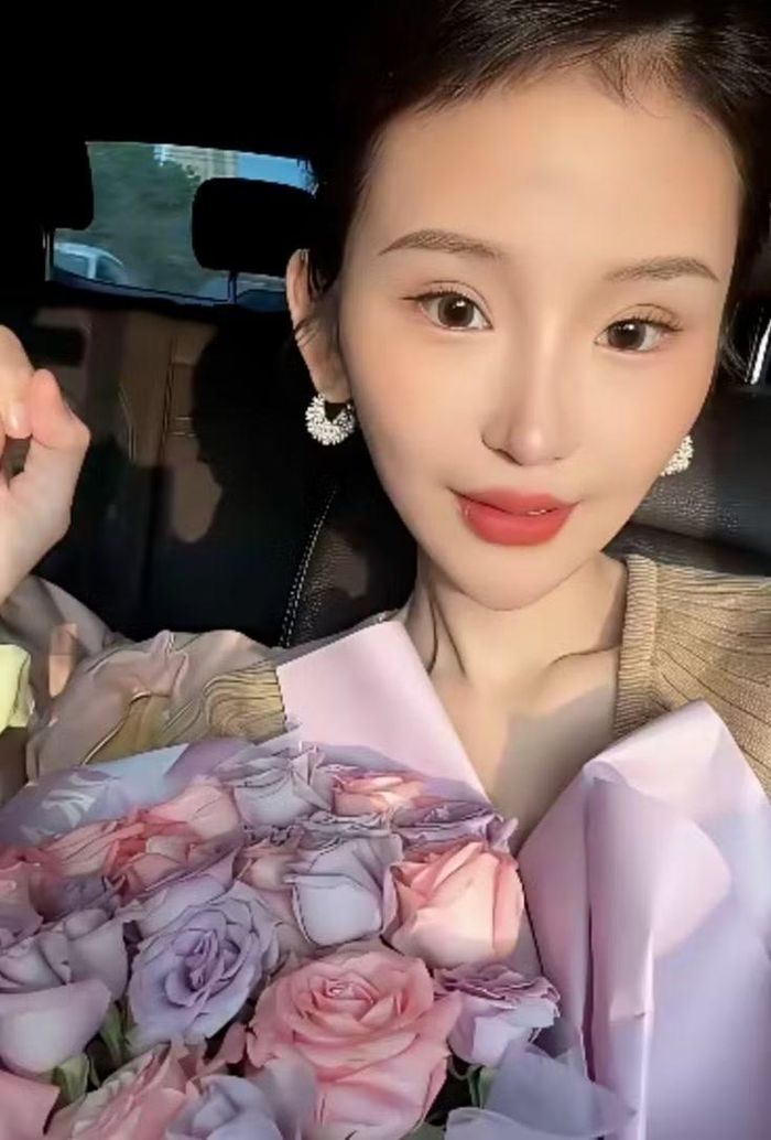 Vlogger ẩm thực Ganfan Yingying qua đời ở tuổi 24.