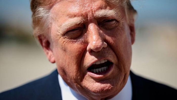Tổng thống Mỹ Donald Trump trả lời báo chí ngày 9/9. (Ảnh: Reuters)