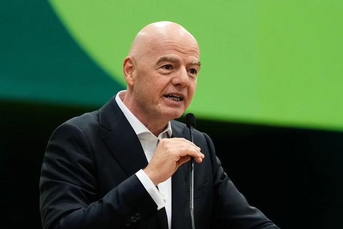 Chủ tịch FIFA Gianni Infantino đang chịu nhiều sức ép.