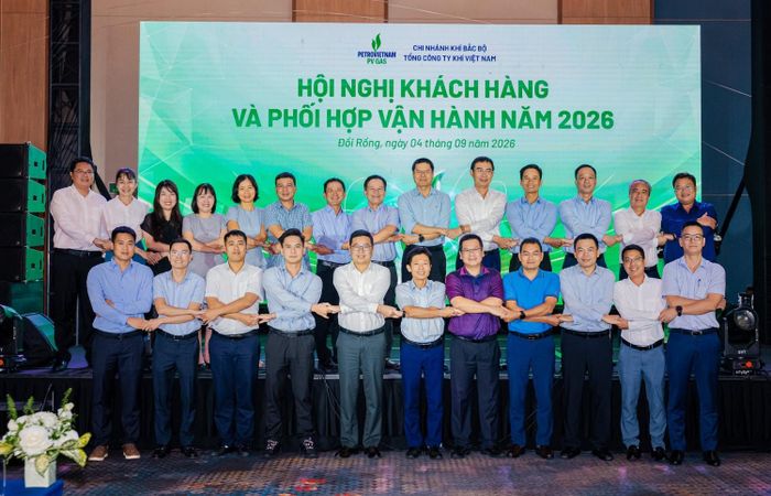 Các đại biểu tham dự hội nghị.