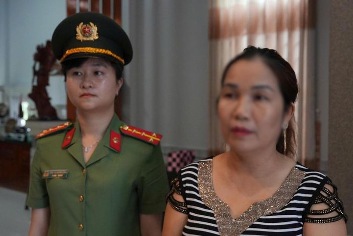 Đối tượng Ngô Thị Hồng Loan.