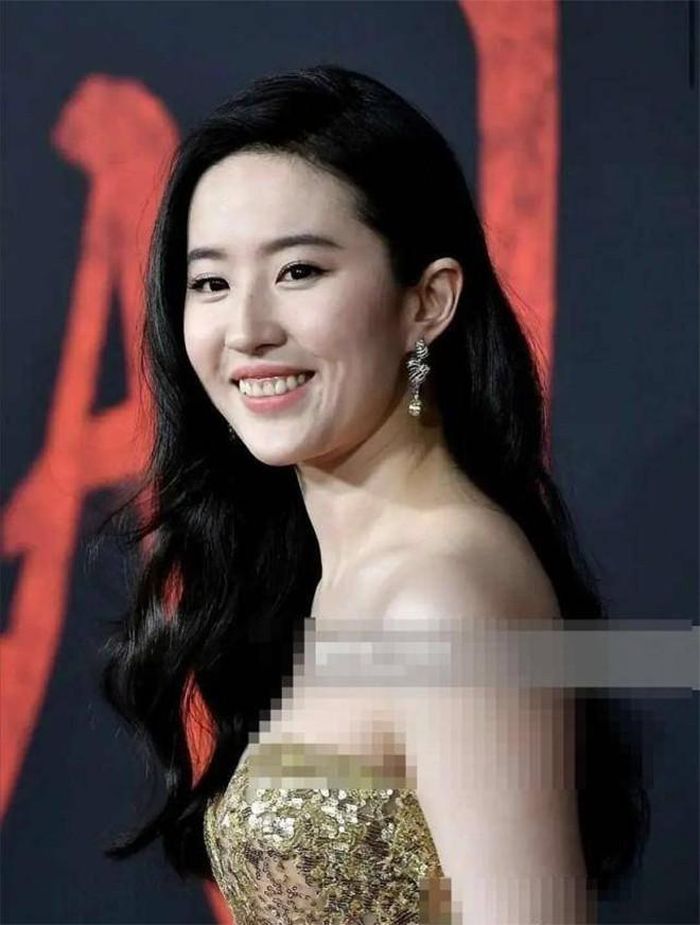 Lưu Diệc Phi vướng vào nhiều ồn ào trong thời gian qua về hình ảnh.