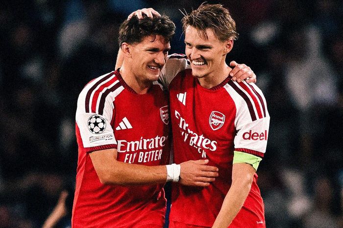 Odegaard ghi siêu phẩm giúp Arsenal có 3 điểm. Ảnh: Arsenal