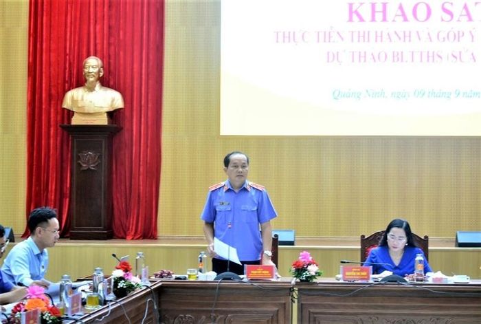 Đồng chí Phạm Viết Vượng, Viện trưởng VKSND TP Quảng Ninh phát biểu tại buổi khảo sát.