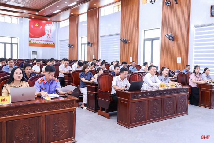 Sở Tư pháp Hà Tĩnh tập huấn nghiệp vụ công tác bồi thường của Nhà nước cho đại diện lãnh đạo các cơ quan, đơn vị và công chức phụ trách công tác bồi thường thuộc các sở, ban, ngành, địa phương. (Ảnh: Quỳnh Sơn)