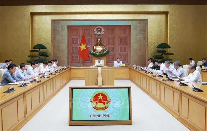 Thủ tướng Lê Minh Hưng chủ trì cuộc họp về dự án Luật sửa đổi, bổ sung một số điều của Luật Đấu thầu; Luật Đầu tư; Luật Phát triển doanh nghiệp nhỏ và vừa. Ảnh: Dương Giang/TTXVN