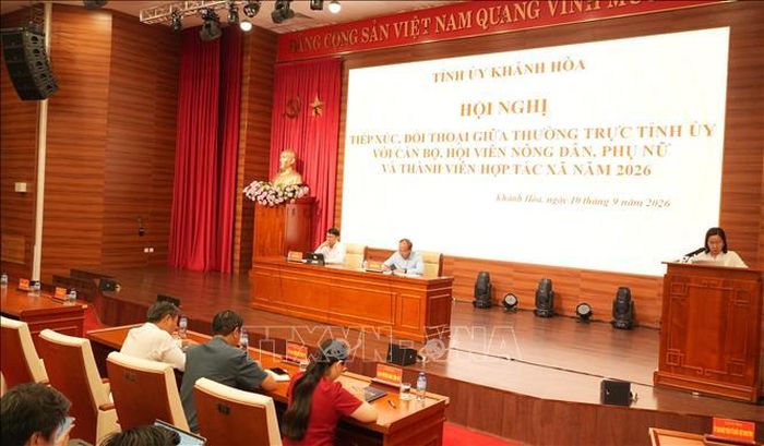 Quang cảnh hội nghị.