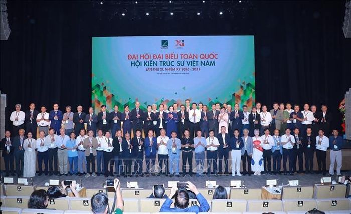 Ban Chấp hành Hội kiến trúc sư Việt Nam lần thứ 11, nhiệm kỳ 2026 - 2031 gồm 79 đồng chí. Ảnh: Khánh Hoà/TTXVN