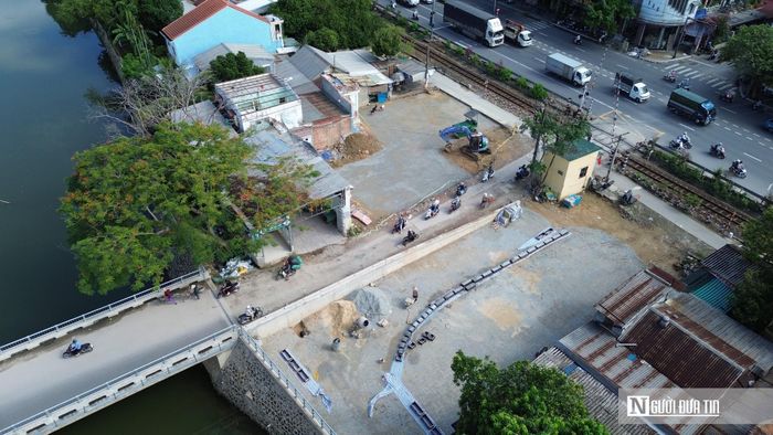 Việc hộ dân cuối cùng đồng thuận bàn giao mặt bằng được xem là bước tiến quan trọng để khơi thông dự án cầu Vạn Xuân. Khi mặt bằng đã được giải phóng, đơn vị thi công có điều kiện triển khai các hạng mục còn lại, hướng tới hoàn thành công trình và đưa vào khai thác.