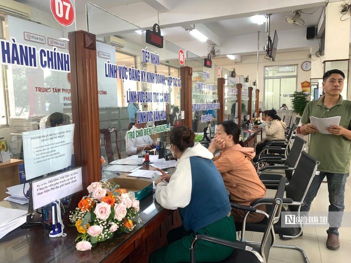 Chính sách đào tạo cán bộ được đẩy mạnh để phù hợp phát triển giải quyết công việc.