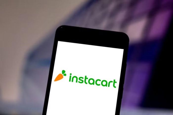 Người dùng Instacart có thể đưa ảnh danh sách đi chợ cho AI để tạo giỏ hàng. Ảnh: Getty.