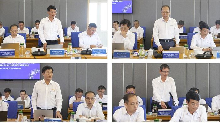 Các Phó Giám đốc, Chủ tịch Công đoàn và đại diện một đơn vị của PTC3 báo cáo tại buổi làm việc. Ảnh: Hương Thủy/BNEWS/TTXVN