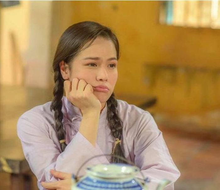 Nhật Kim Anh để lại ấn tượng mạnh mẽ với vai diễn Thị Bình.