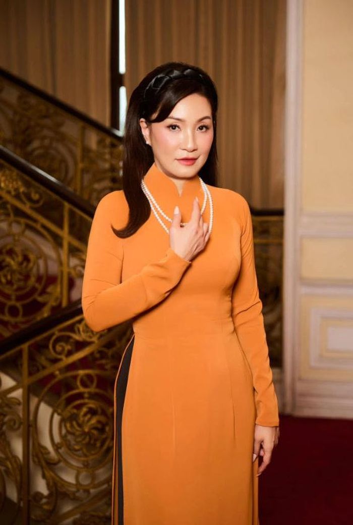 Nghệ sĩ Hồng Đào.