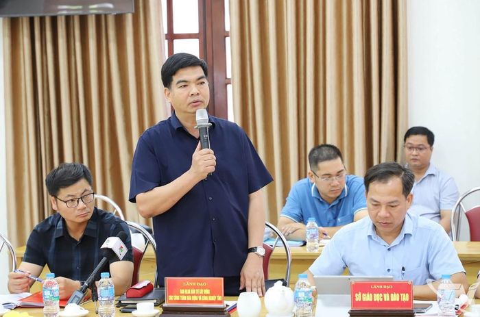 Đại biểu thảo luận tại hội nghị