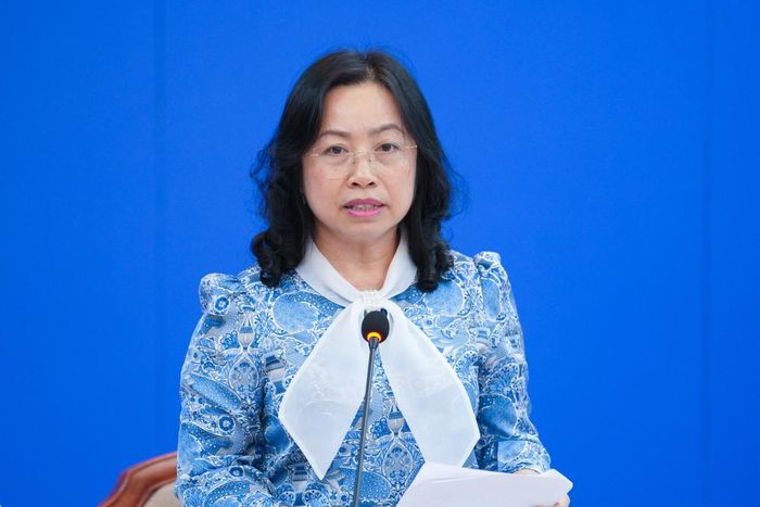 Phó Chủ tịch Tổng LĐLĐVN Thái Thu Xương phát biểu khai mạc hội thảo. Ảnh: Hữu Chánh