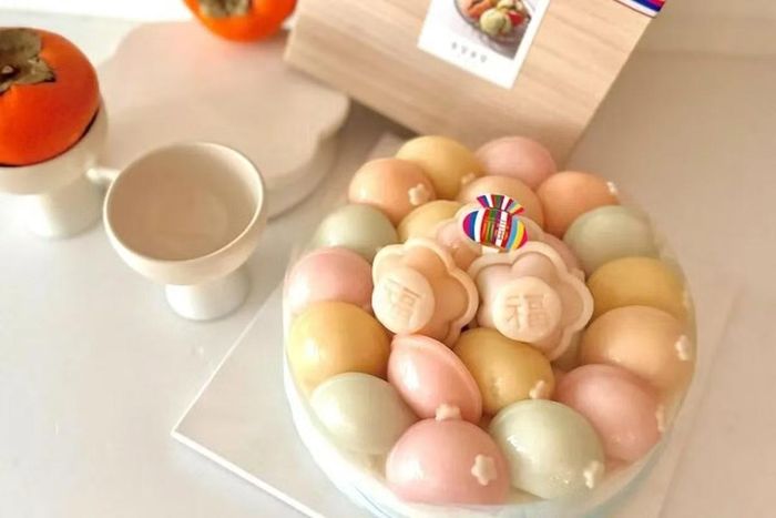 Songpyeon - món bánh gạo hình được làm trong dịp Chuseok, gắn với truyền thống sum họp và lời tri ân mùa màng bội thu của người Hàn Quốc