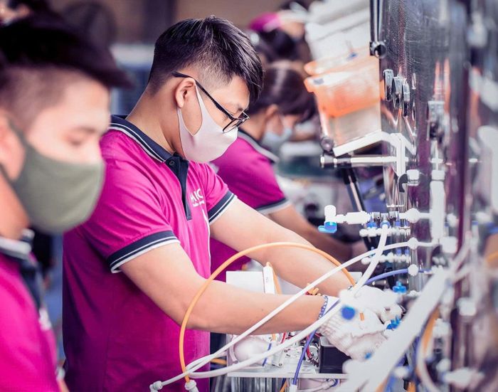 Công nhân sản xuất tại Công ty CP Tập đoàn Mutosi. Ảnh: DN.