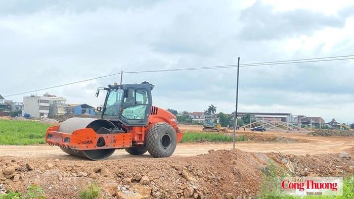 Dự án Cụm công nghiệp làng nghề cơ khí và đúc Thủy Nguyên, TP. Hải Phòng quy mô gần 20ha, đang được triển khai thu hút các cơ sở sản xuất trong khu dân cư, hướng tới một làng nghề đồng bộ, hiện đại và xanh, sạch, đẹp hơn.