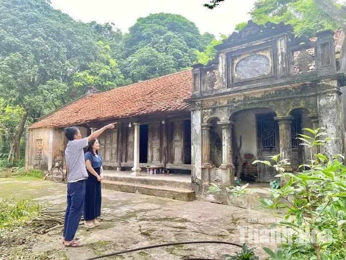 Ngôi nhà gỗ lim của gia đình ông Nguyễn Văn Khoái.