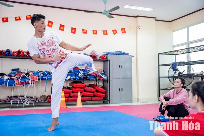Taekwondo Thanh Hóa từng có thời kỳ những cái tên như Nguyễn Văn Hùng, Nguyễn Trọng Cường,... bước lên thảm đấu là gần như nắm chắc tấm HCV quốc nội. Ở thời điểm hiện tại, cuộc cạnh tranh tại Đại hội Thể thao toàn quốc khốc liệt hơn, khi kết quả còn phụ thuộc vào điểm rơi phong độ và khả năng vượt qua áp lực của từng VĐV.
