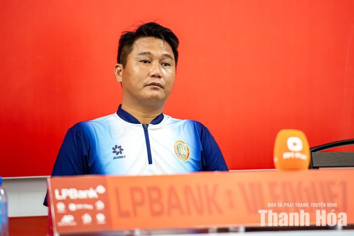 HLV Mai Xuân Hợp đánh giá cao đối thủ.