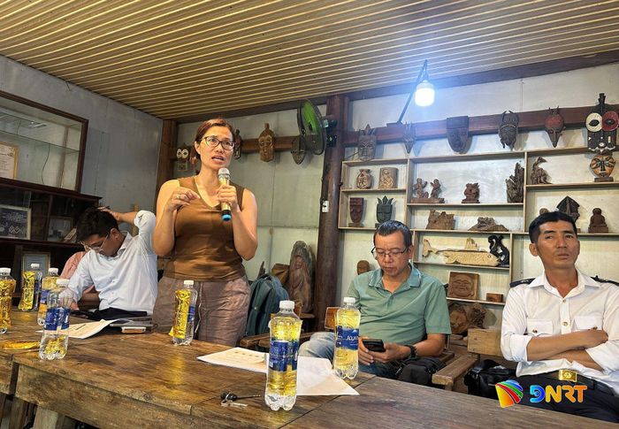Các doanh nghiệp lữ hành tham gia đoàn khảo sát. Ảnh: THÙY LINH
