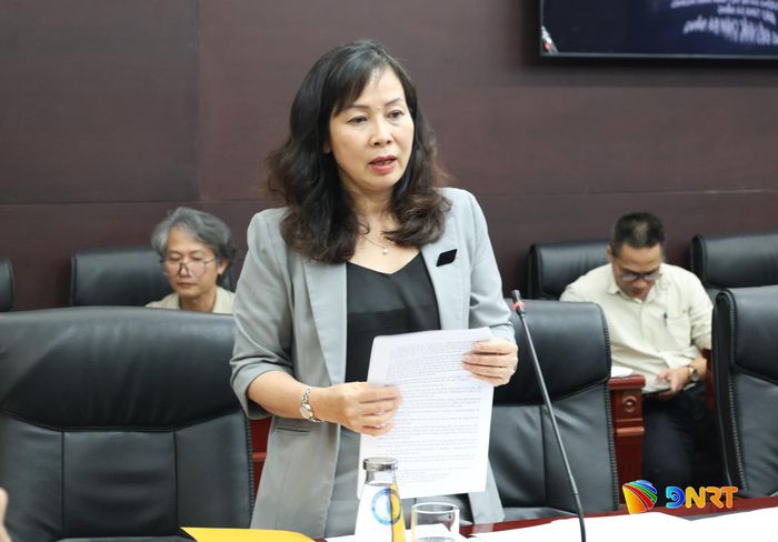 Lãnh đạo Sở Văn hóa, Thể thao và Du lịch báo cáo tại buổi làm việc. Ảnh: NGỌC HÀ
