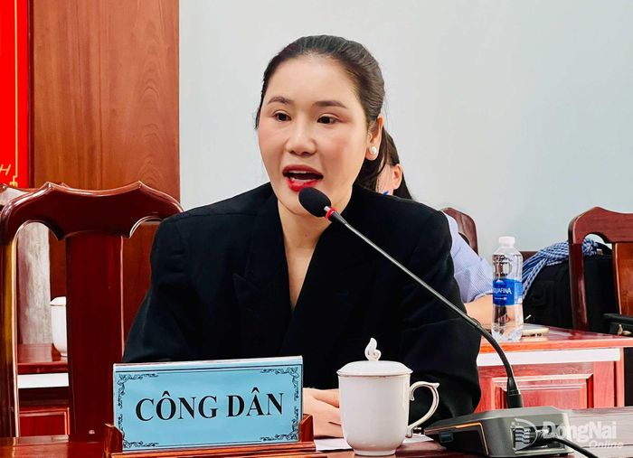 Đại diện gia đình bà Bùi Thị Ánh Tuyết trình bày ý kiến tại buổi tiếp công dân. Ảnh: Kim Liễu