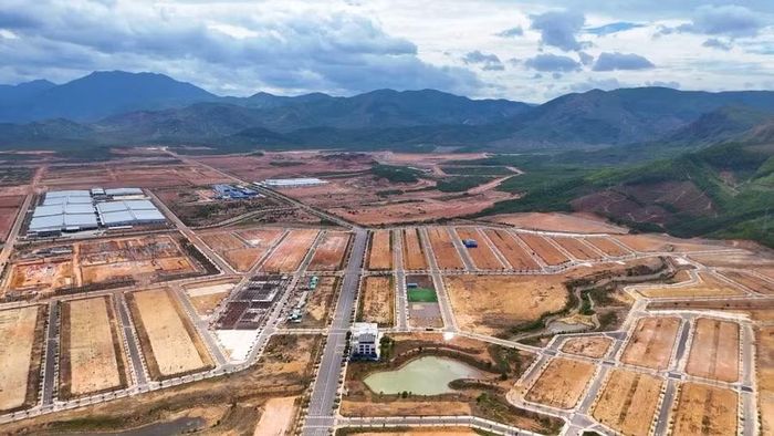  Khu công nghiệp Becamex Bình Định đã thu hút 10 dự án đầu tư. Ảnh: Trung Nghĩa 