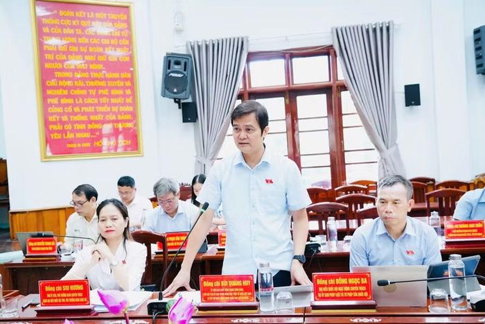  Ông Bùi Quang Huy - Ủy viên Ban Chấp hành Trung ương Đảng, Phó Chủ tịch Ủy ban Trung ương MTTQ Việt Nam, Bí thư thứ nhất Trung ương Đoàn TNCS Hồ Chí Minh, thành viên đoàn giám sát phát biểu tại buổi làm việc. Ảnh: N.H 