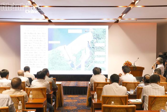 Đại diện đơn vị tư vấn thuyết minh dự án.