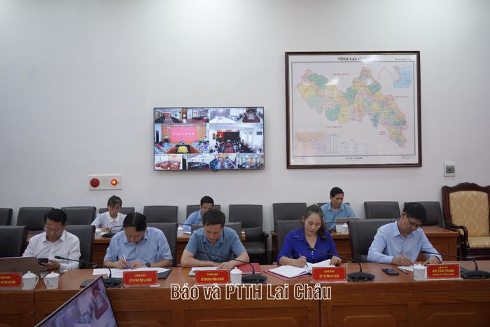 Các đại biểu dự hội nghị.