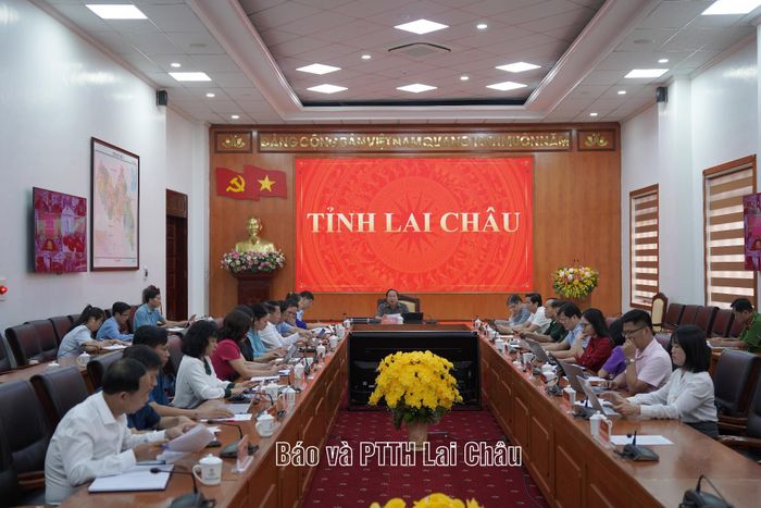 Quang cảnh hội nghị.