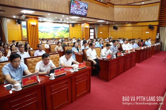 Các đại biểu dự hội nghị tại điểm cầu tỉnh