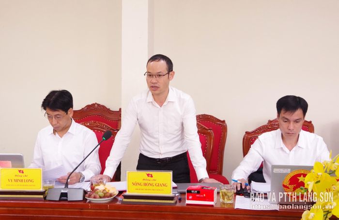 Đại diện Ban Thường vụ Đảng ủy xã Ba Sơn báo cáo kết quả thực hiện Chương trình hành động số 120-CT/TU ngày 6/5/2024 của Ban Chấp hành Đảng bộ tỉnh