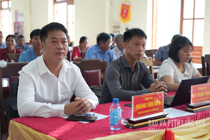 Các đại biểu dự hội nghị