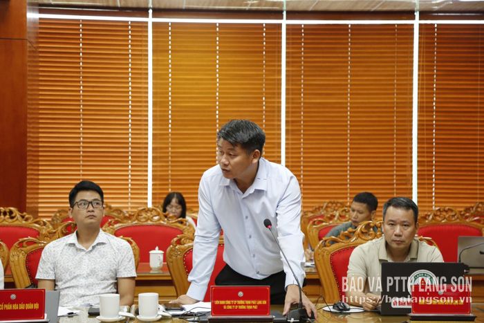 Đại diện chủ đầu tư dự án Khu đô thị mới Hữu Lũng nêu kiến nghị, đề xuất tại cuộc họp