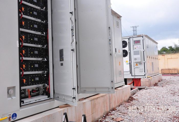 Hệ thống pin lưu trữ năng lượng vận hành ổn định sau khi nghiệm thu đóng điện