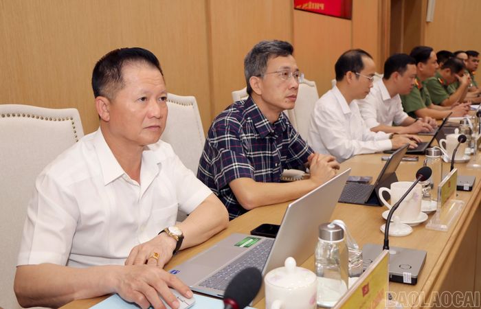 Các đại biểu tham dự phiên họp.